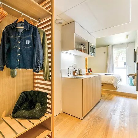 Apartmanhotel Bikube Coliving - Centre Gare St Roch 4*