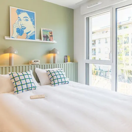 アパートホテル Bikube Coliving - Centre Gare St Roch 4*